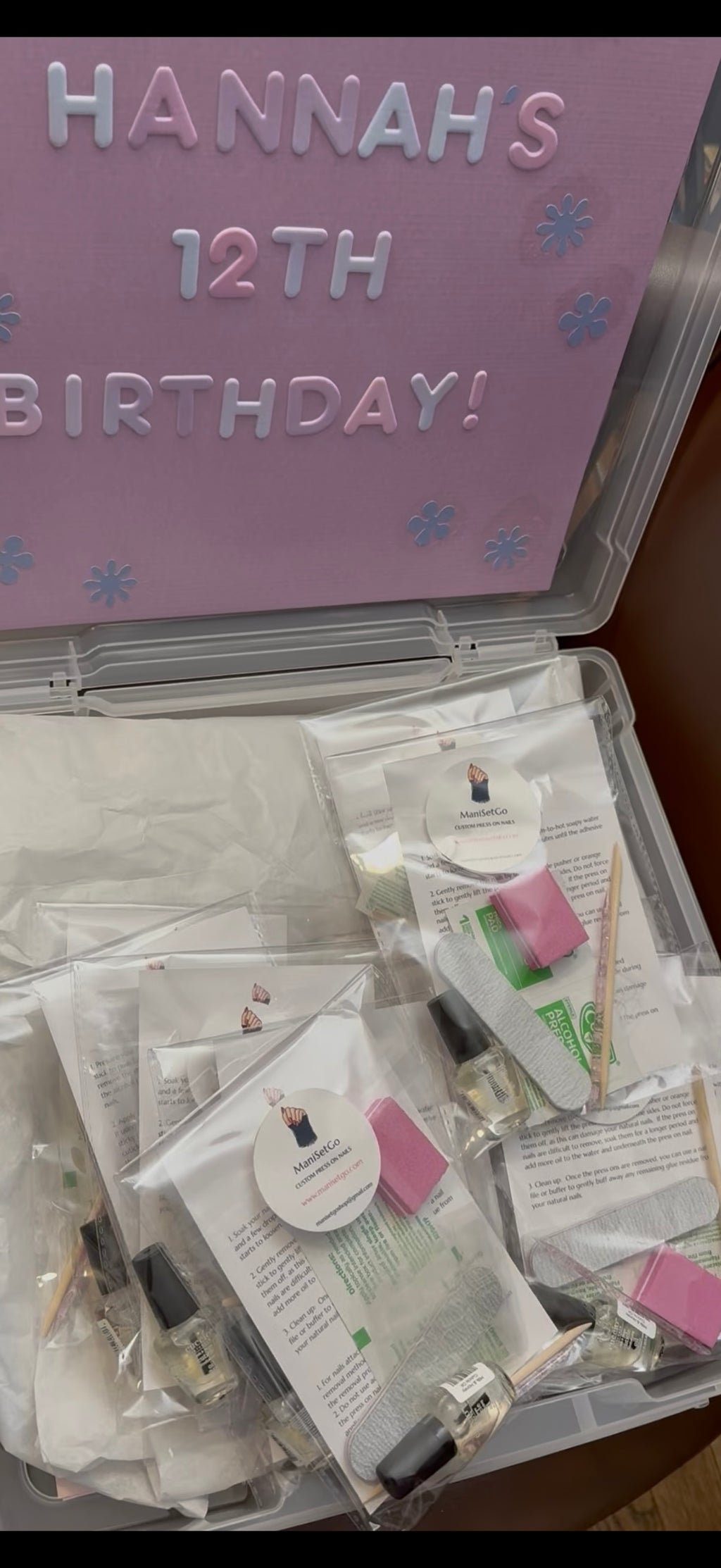 ManiSetGo Press On Party Box
